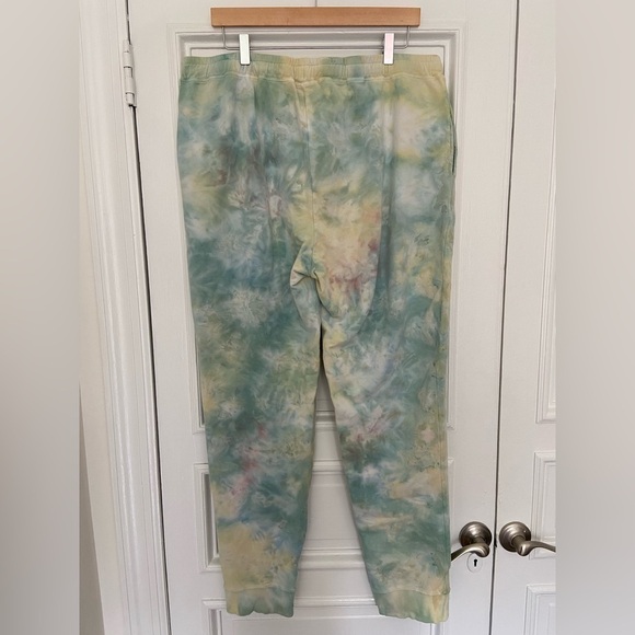 Disney Tie Dye Sweatpants Joggers Drawstring Pockets Comfy Green Yellow Large - Picture 2 of 7